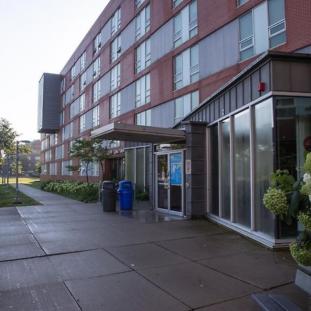 Humber College Lakeshore Campus Residence โตรอนโต ภายนอก รูปภาพ
