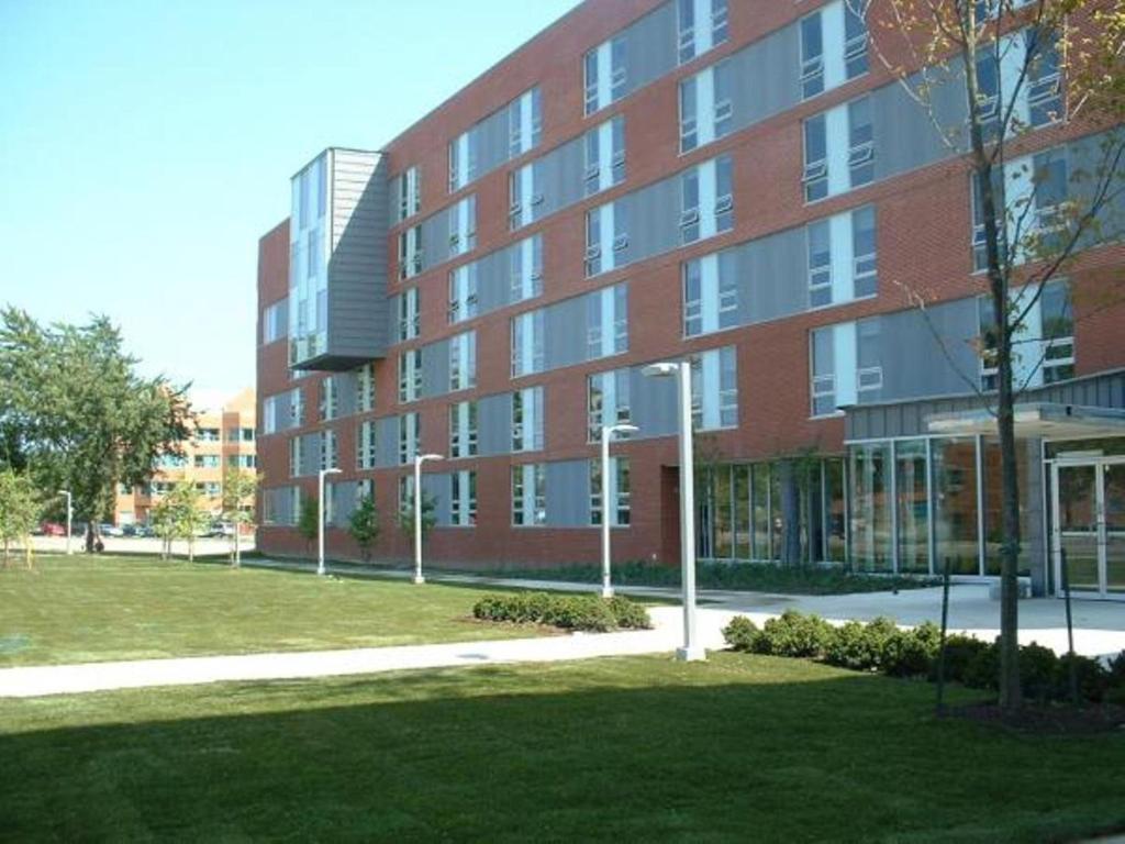 Humber College Lakeshore Campus Residence โตรอนโต ภายนอก รูปภาพ